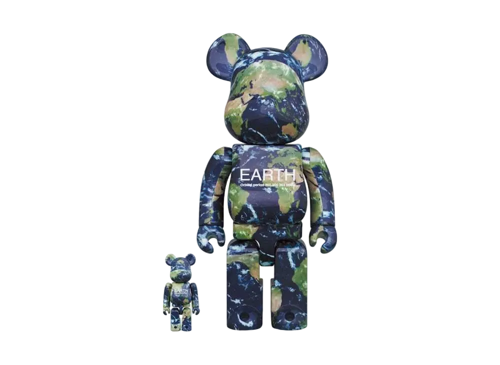Bearbrick EARTH 100% & 400%