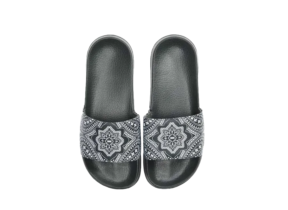 Kith Bandana Paisley Beach Slides "Stadium"