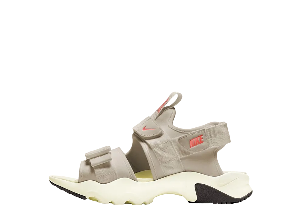 ナイキ ウィメンズ キャニオン サンダル "クリーム/ヴェルヴェットブラウン/セイル/マジックエンバー"