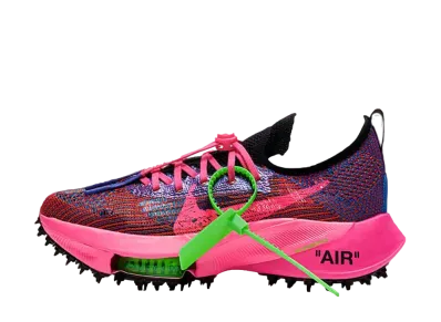 オフホワイト × ナイキ エアズーム テンポ ネクスト% フライニット "ピンクグロー"