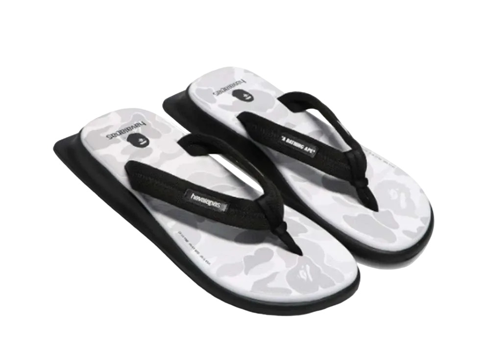 A BATHING APE®︎ × Havaianas Tradi Zori "White Camo"