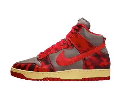 ナイキ ダンク ハイ "レッド アシッドウォッシュ"