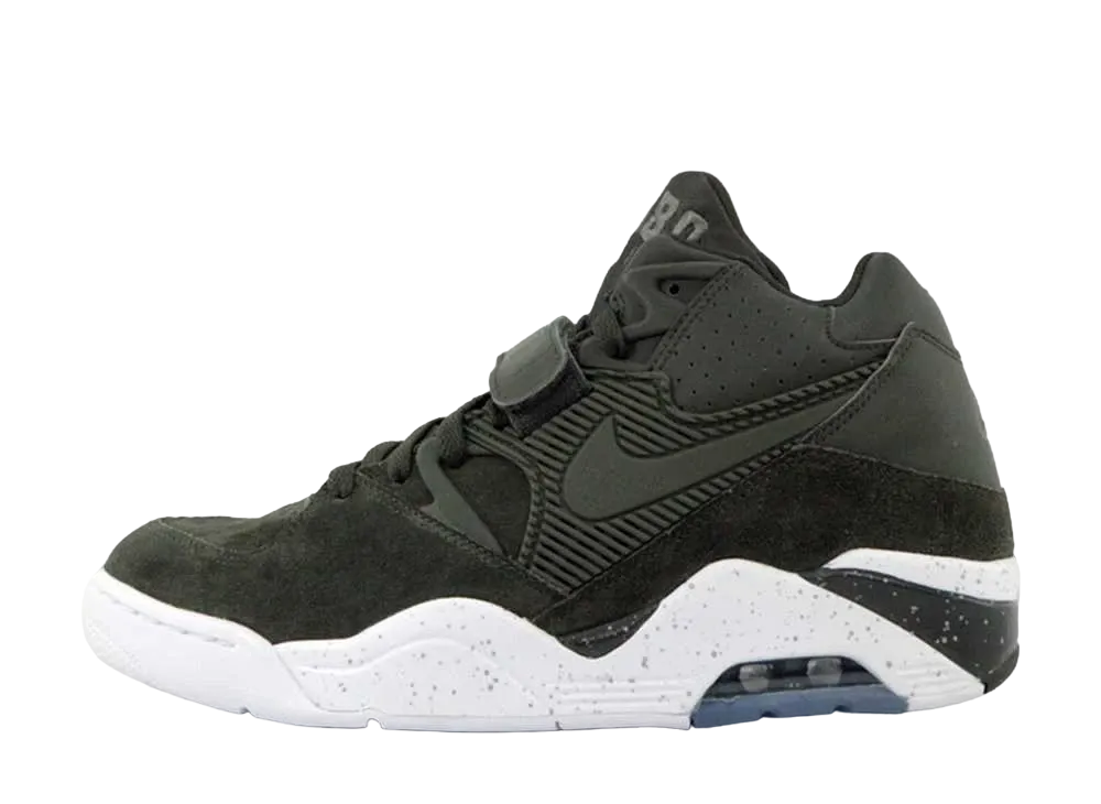 ナイキ エアフォース180 "カーゴカーキ"