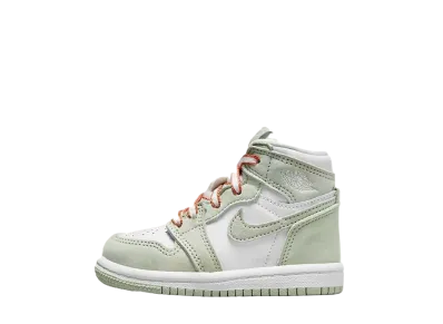 スニダンで購入可】8/12・9/27発売 Nike Wmns Air Jordan 1 スニダンで購入可】8/12・9/27発売 Nike Wmns Air Jordan 1