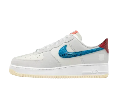 アンディフィーテッド × ナイキ エアフォース1 ロー "ホワイト"