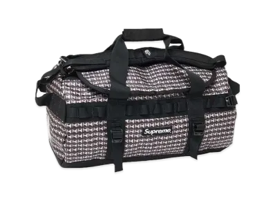 Supreme / The North Face® Studded Small Base Camp Duffle Bag. 42L Supreme / The North Face® Studded Small Base Camp Duffle Bag. 42L