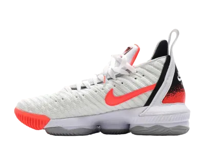 ナイキ レブロン16 "ホットラヴァ"