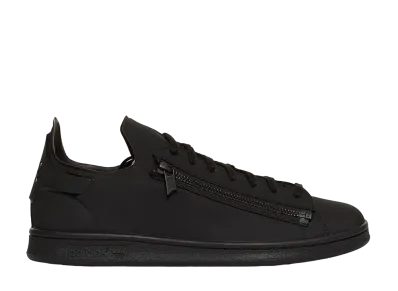 ワイスリー × アディダス オリジナルス スタンスミス ジップ "トリプルブラック"