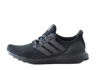 アディダス ウルトラブースト "トリプルブラック"