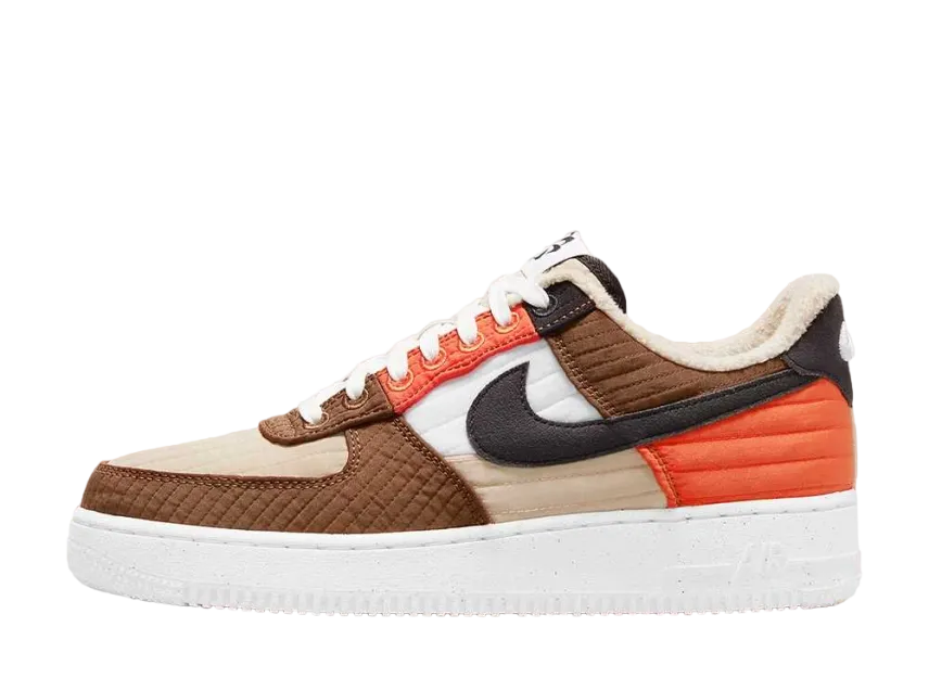 ナイキ ウィメンズ エアフォース 1 ロー トースティ "ブラック-ピーカン-サミット ホワイト"