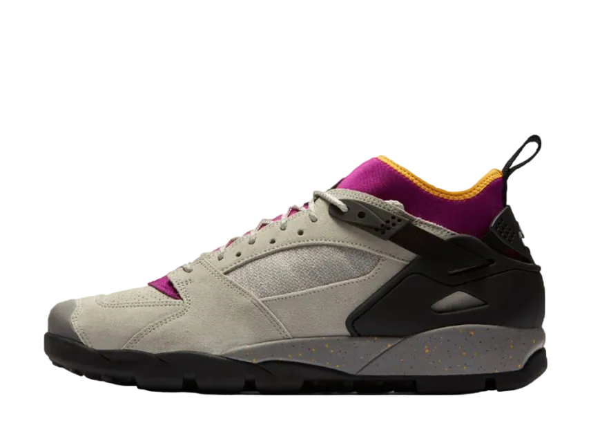 ナイキ ACG エアリバデルチ "グラナイト / レッドプラム"