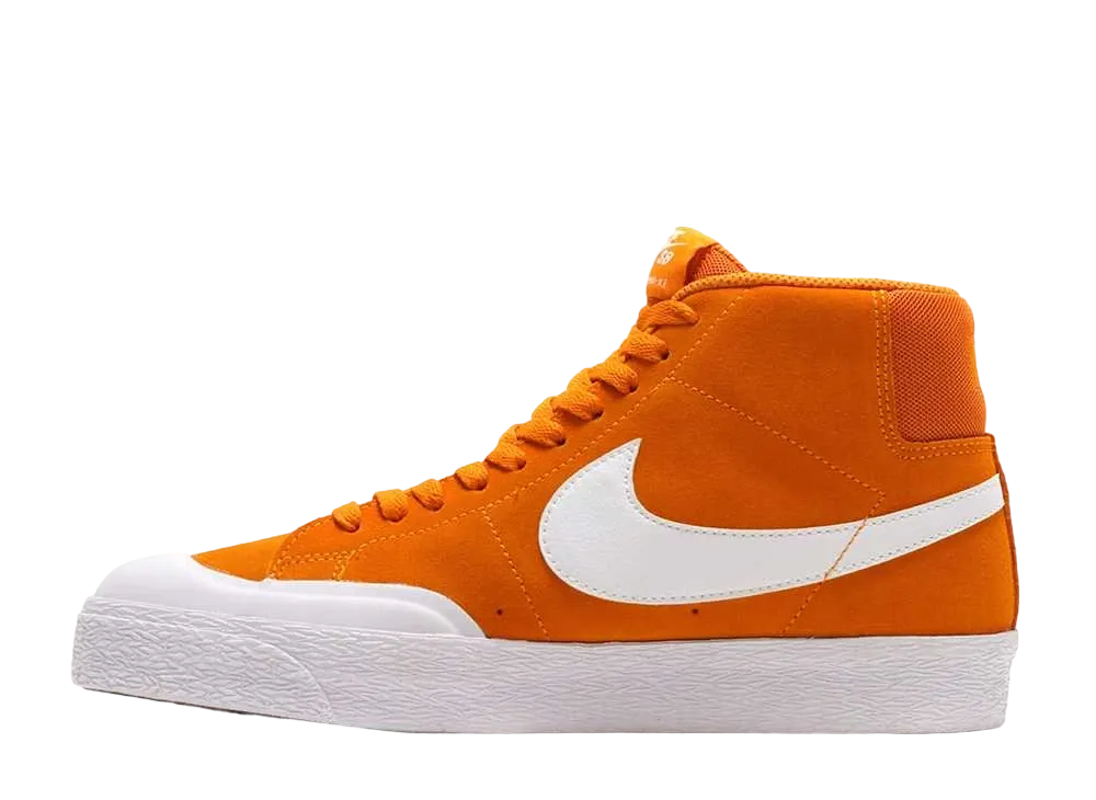 ナイキ SB ブレーザー ズーム ミッド XT "サーキットオレンジ"