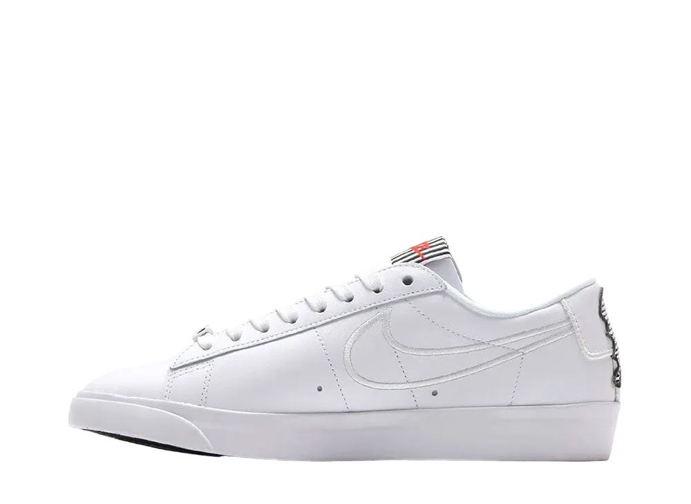 NIKE Women's BLAZER LOW "VALENTINES"