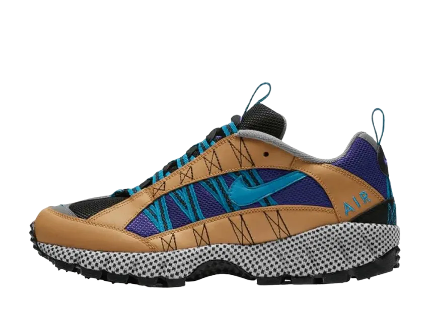 ナイキ エアフマラ "トレイル ボス"