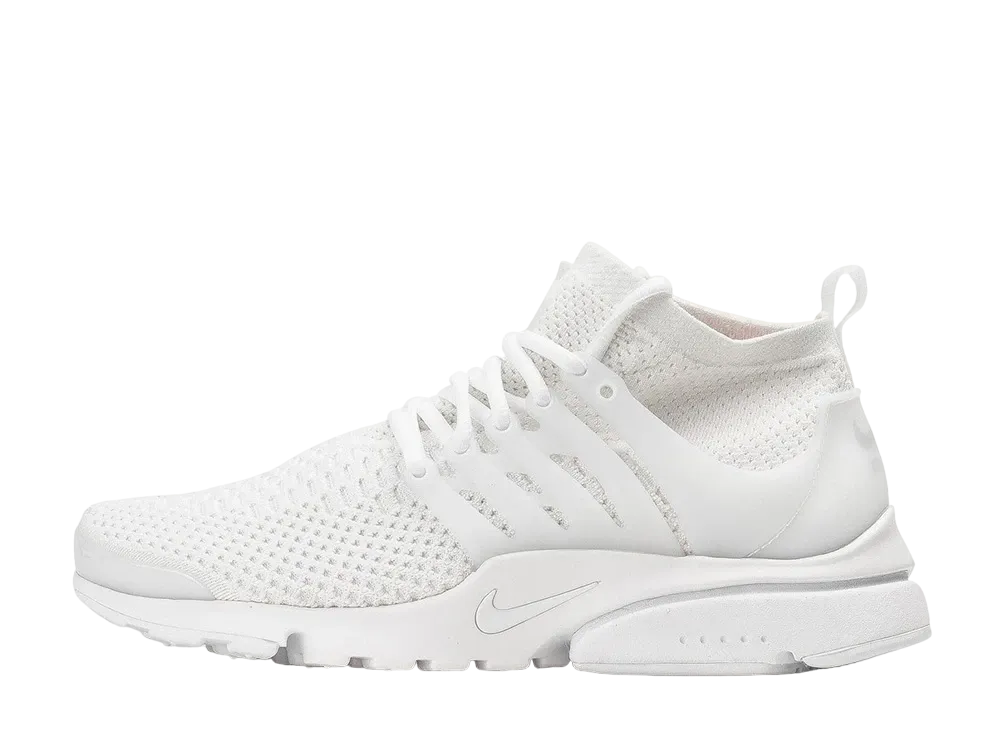 ナイキ エアプレスト ウルトラ フライニット "ホワイト"