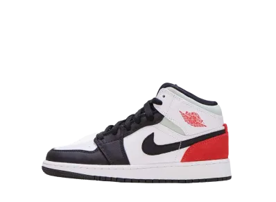 ナイキ GS エアジョーダン1 ミッド SE "ホワイト/ブラック-レッド-スプルース"