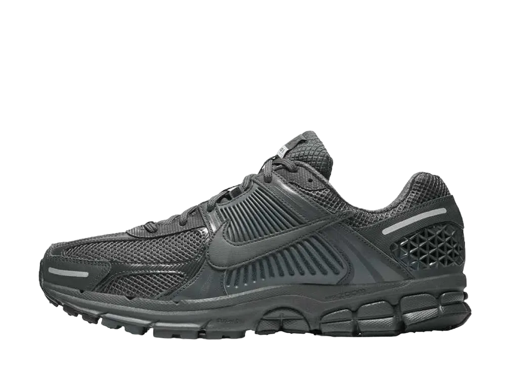 Nike Zoom Vomero 5 "Anthracite"
