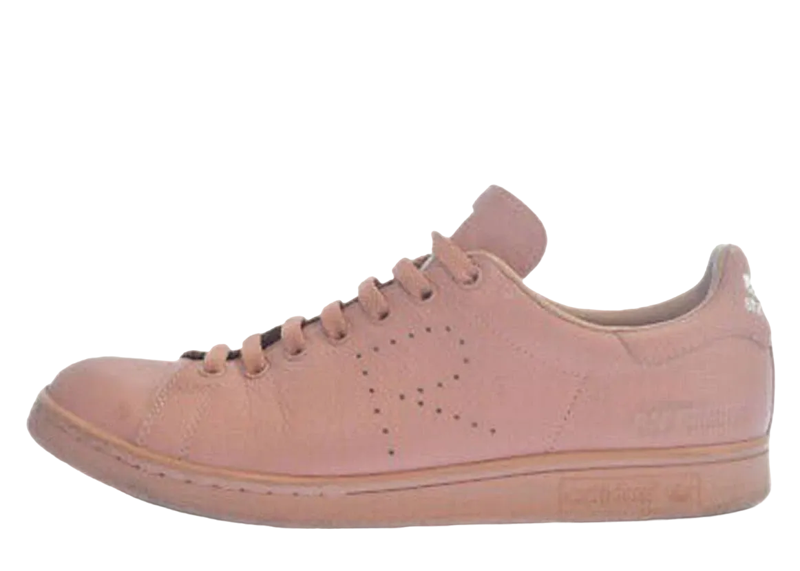 ラフ・シモンズ × アディダス スタンスミス "アッシュ ピンク"