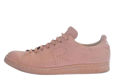 ラフ・シモンズ × アディダス スタンスミス "アッシュ ピンク"