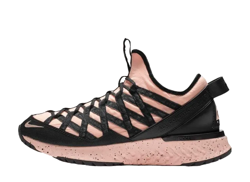 ナイキ ACG リアクト テラ "ゴービー メロンティント"