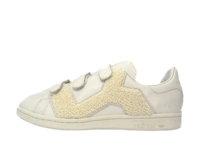 ラフ・シモンズ × アディダス スタンスミス コンフォート バッジ "クリームホワイト"