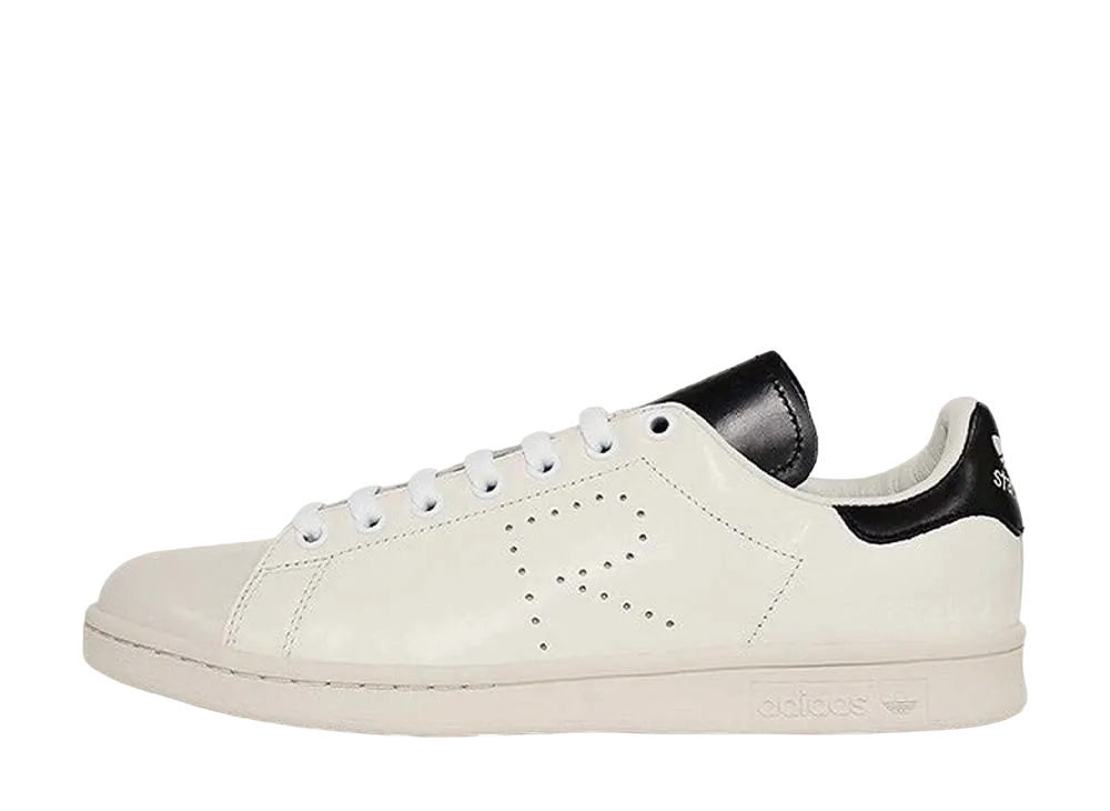 ラフ・シモンズ × アディダス スタンスミス "ホワイト/ブラック"