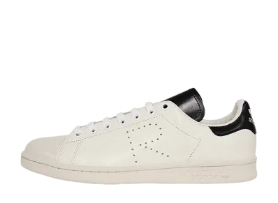 ラフ・シモンズ × アディダス スタンスミス "ホワイト/ブラック"