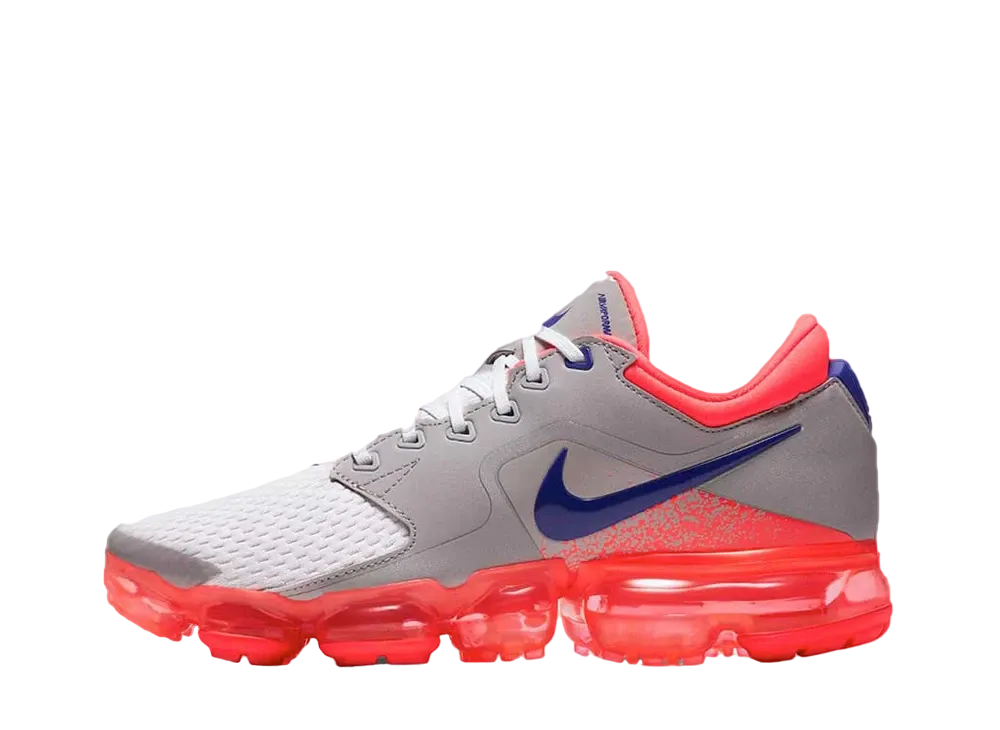 NIKE Women's AIR VAPORMAX "SOLAR RED"