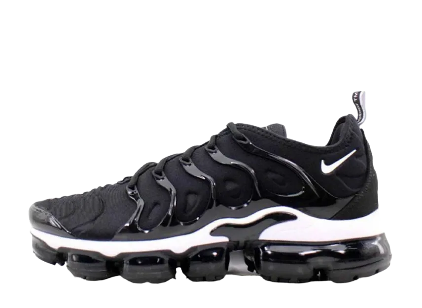 ナイキ エア ヴェイパーマックス プラス "オーバーブランディングブラック"