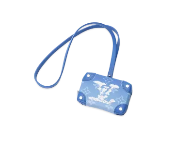Louis Vuitton Soft Trunk Necklace Wallet Monogram Crowds