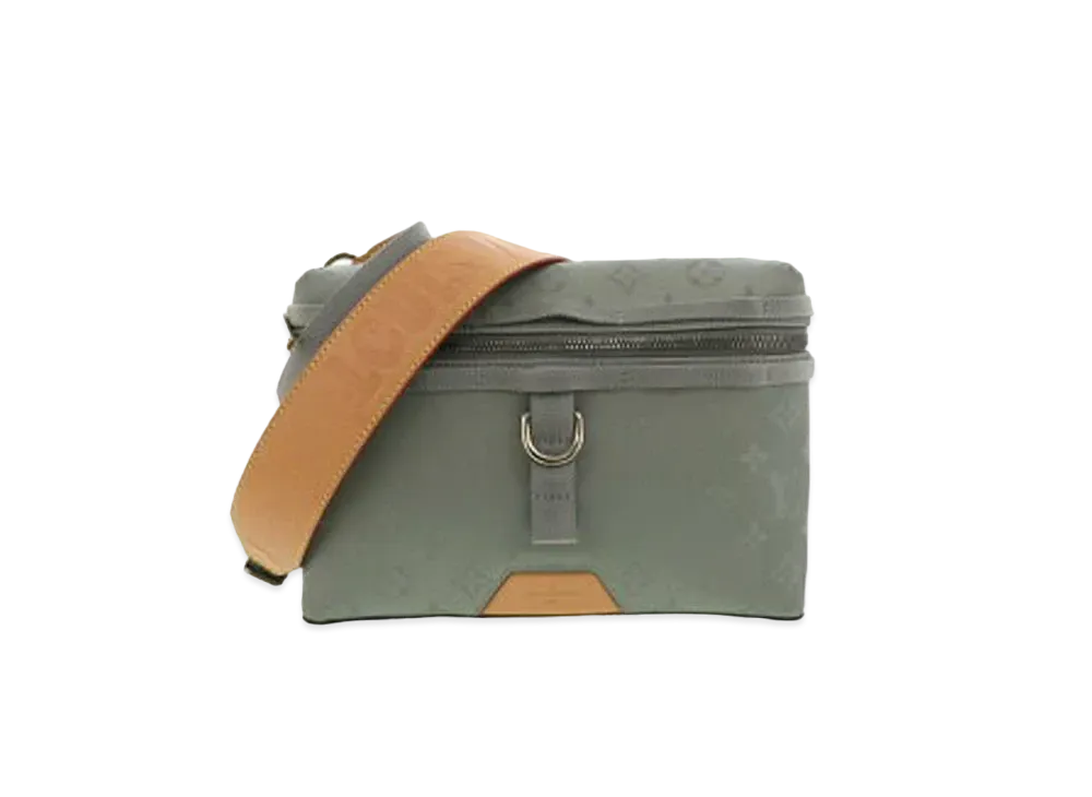 ルイヴィトン モノグラム・チタニウム メッセンジャー PM M43889