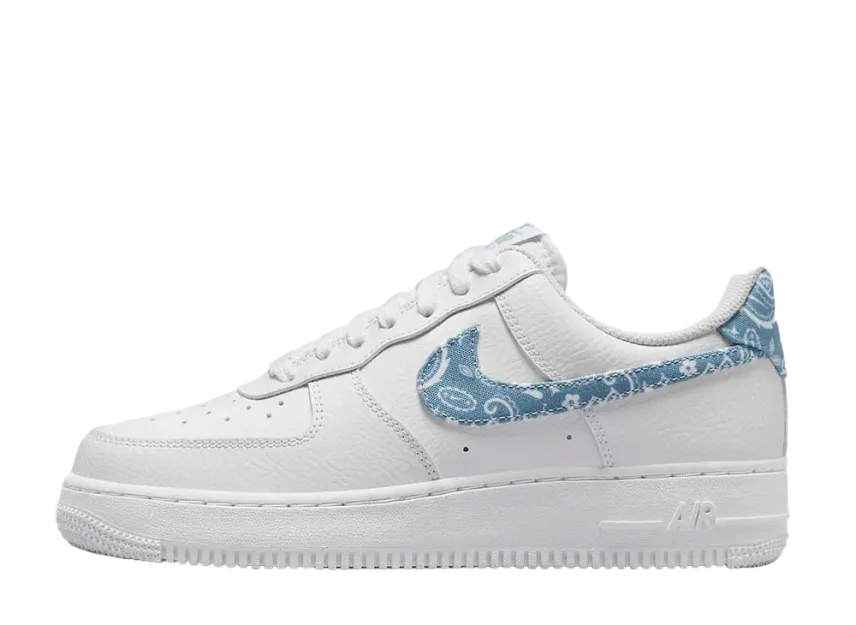 【新品】ナイキ エアフォース 1 ロー 07 AIR FORCE ペイズリー Nike Women's Air Force 1 Low '07 Essential