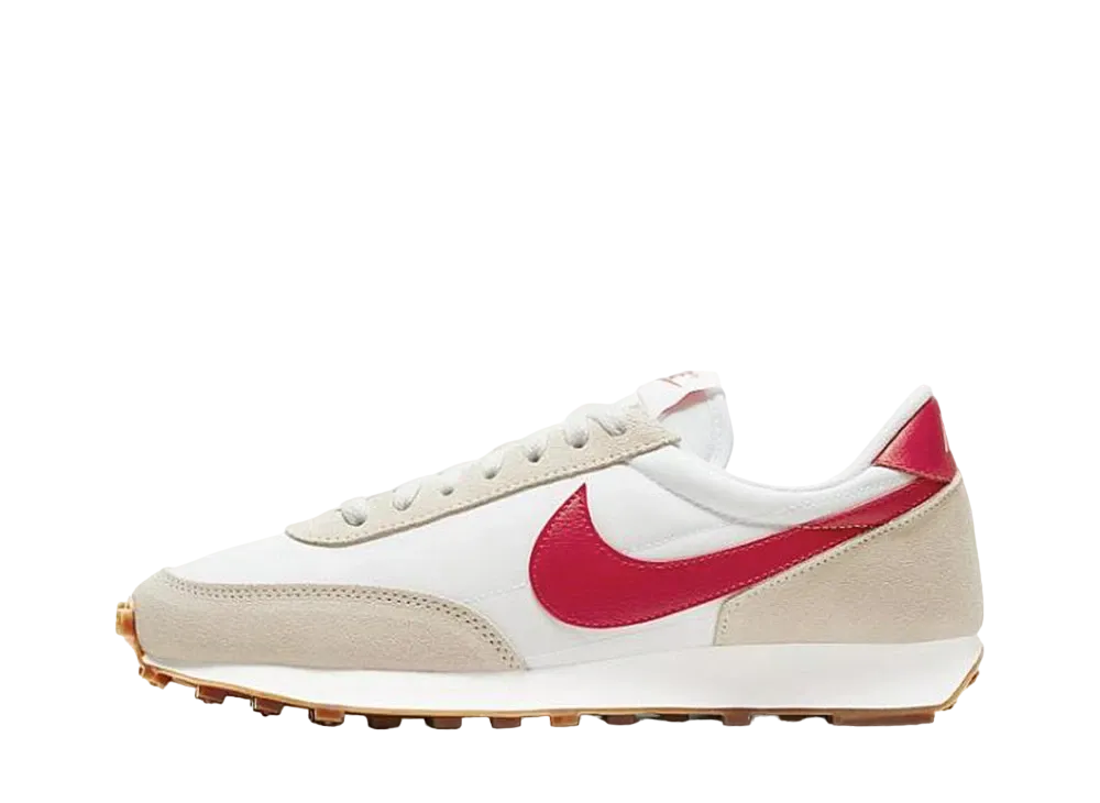 ナイキ ウィメンズ デイブレイク "サミットホワイト"