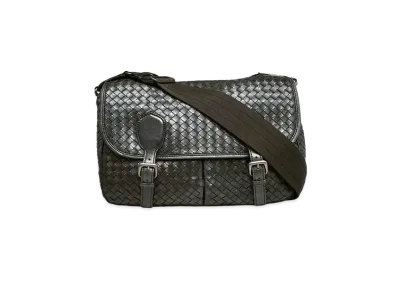 Bottega Veneta Gardena Intrecciato leather Messenger Bag "Black"