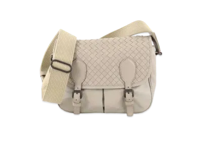 Bottega Veneta Gardena Intrecciato leather Messenger Bag "White"