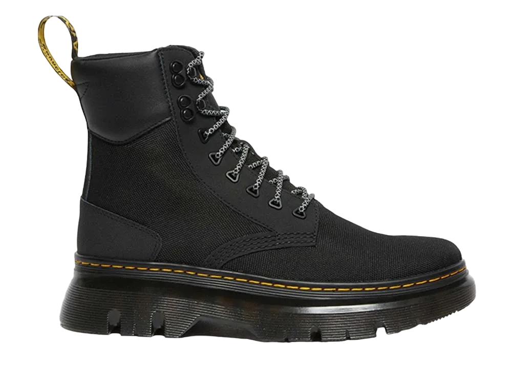 ドクターマーチン タリック 8 ブーツ "ブラック"