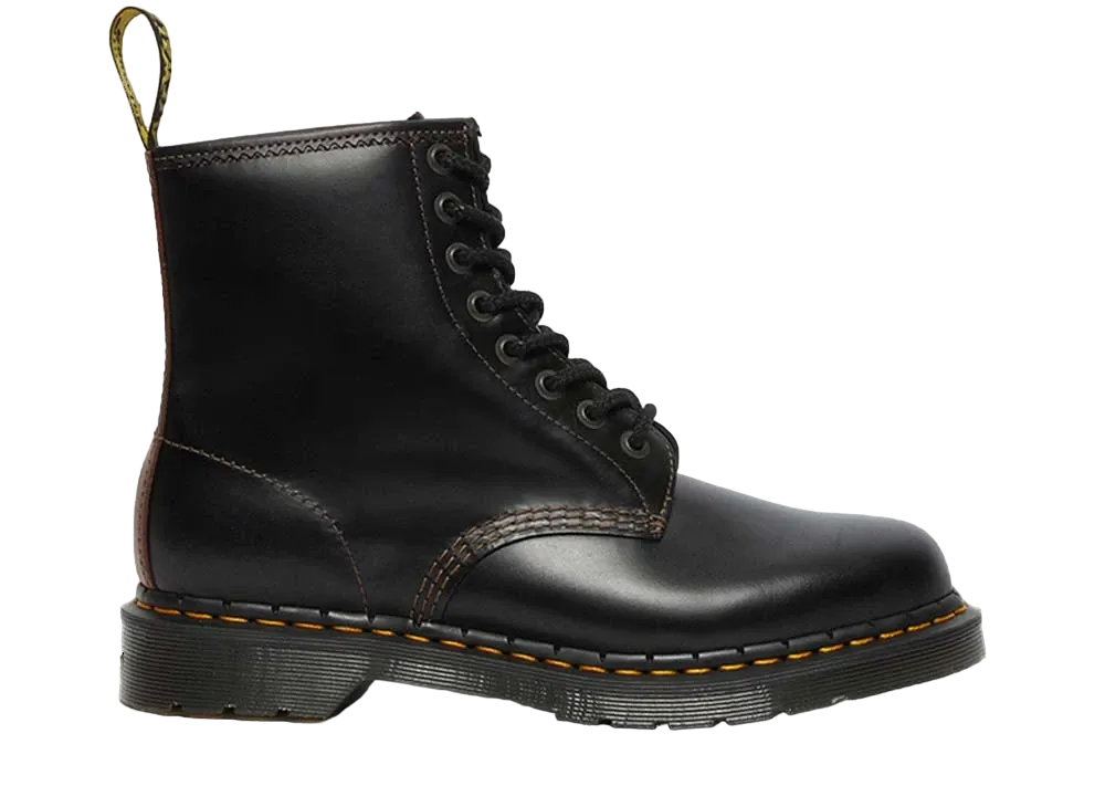 ドクターマーチン 1460 ABRUZZO WP 8 ホール ブーツ "ブラック"