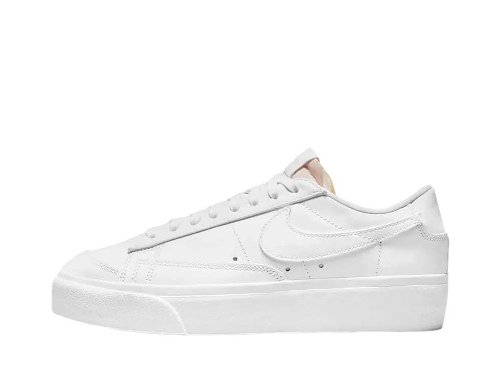 ナイキ ウィメンズ ブレーザー ロー プラットフォーム "ホワイト/ホワイト"
