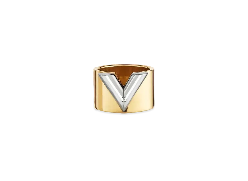 Louis Vuitton Essential V Ring