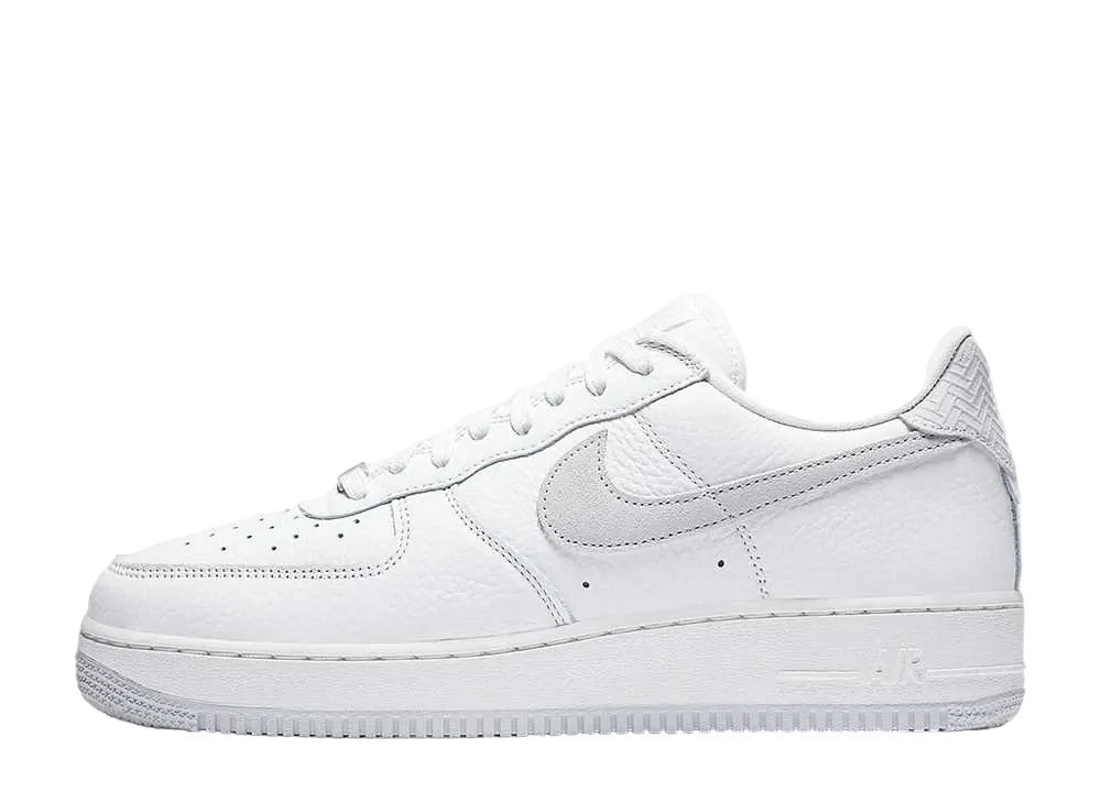 ナイキ エアフォース1 ロー クラフト"サミット ホワイト/フォントン ダスト"