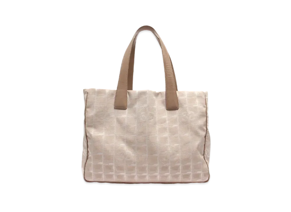 シャネル ニュートラベルライン トートMM "ベージュ"