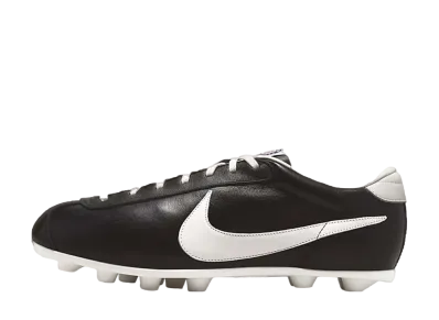 The Nike 1971 "Black/White"