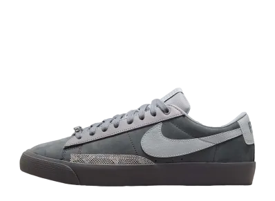 FPAR × ナイキ SB ブレーザー ロー "クール グレー"