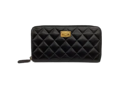 CHANEL Matelasse Round Fastener Wallet "Black"