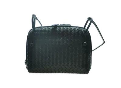 Bottega Veneta Intrecciato Shoulder Bag "Black"