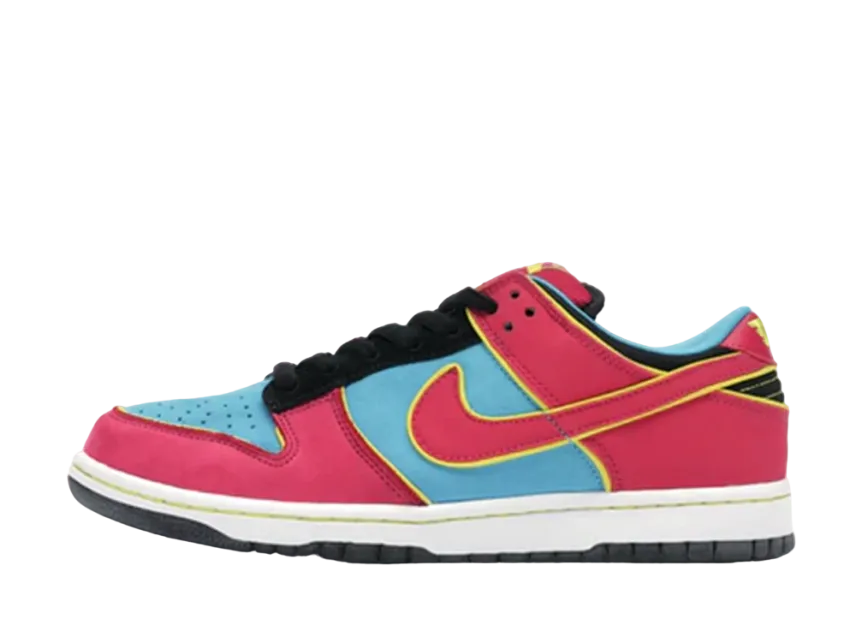 ナイキ SB ダンク ロー "ミス パックマン"