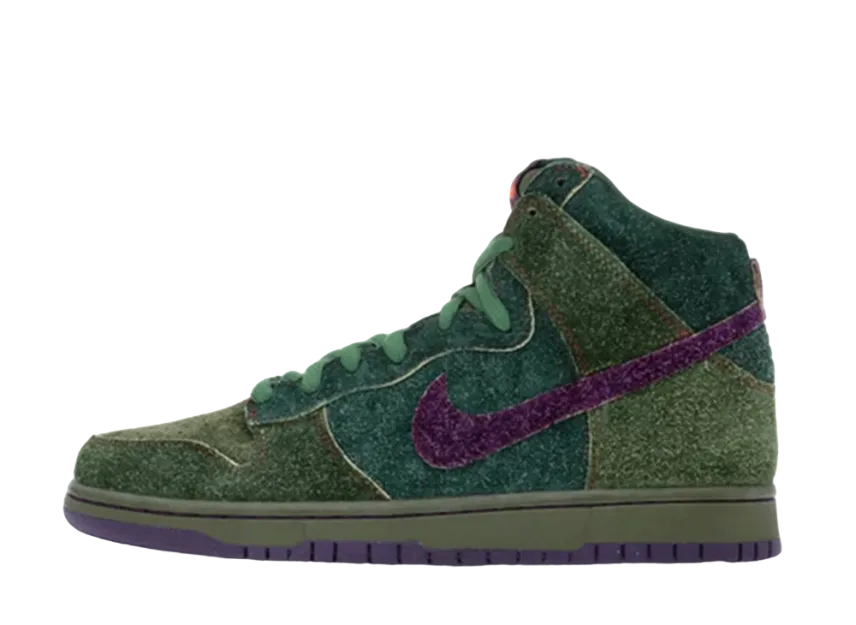 ナイキ SB ダンク ハイ "スカンク 420"