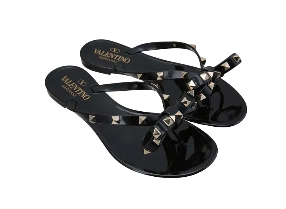 Varentino Rockstud Sandal "Black"
