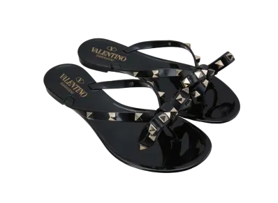 Varentino Rockstud Sandal "Black"