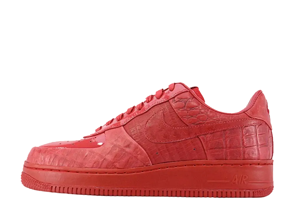 ナイキ エアフォース 1 ロー サプリーム "1ラブ & ヘクティク"